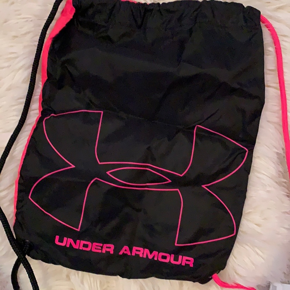 Like new under armor drawstring bag